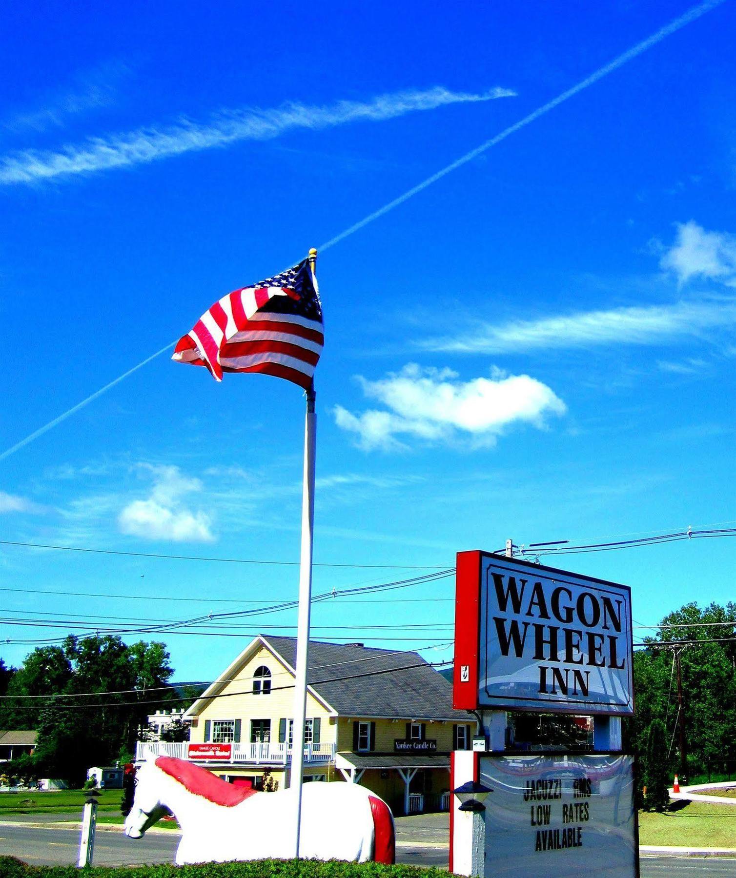 Wagon Wheel Inn Lenox Eksteriør billede