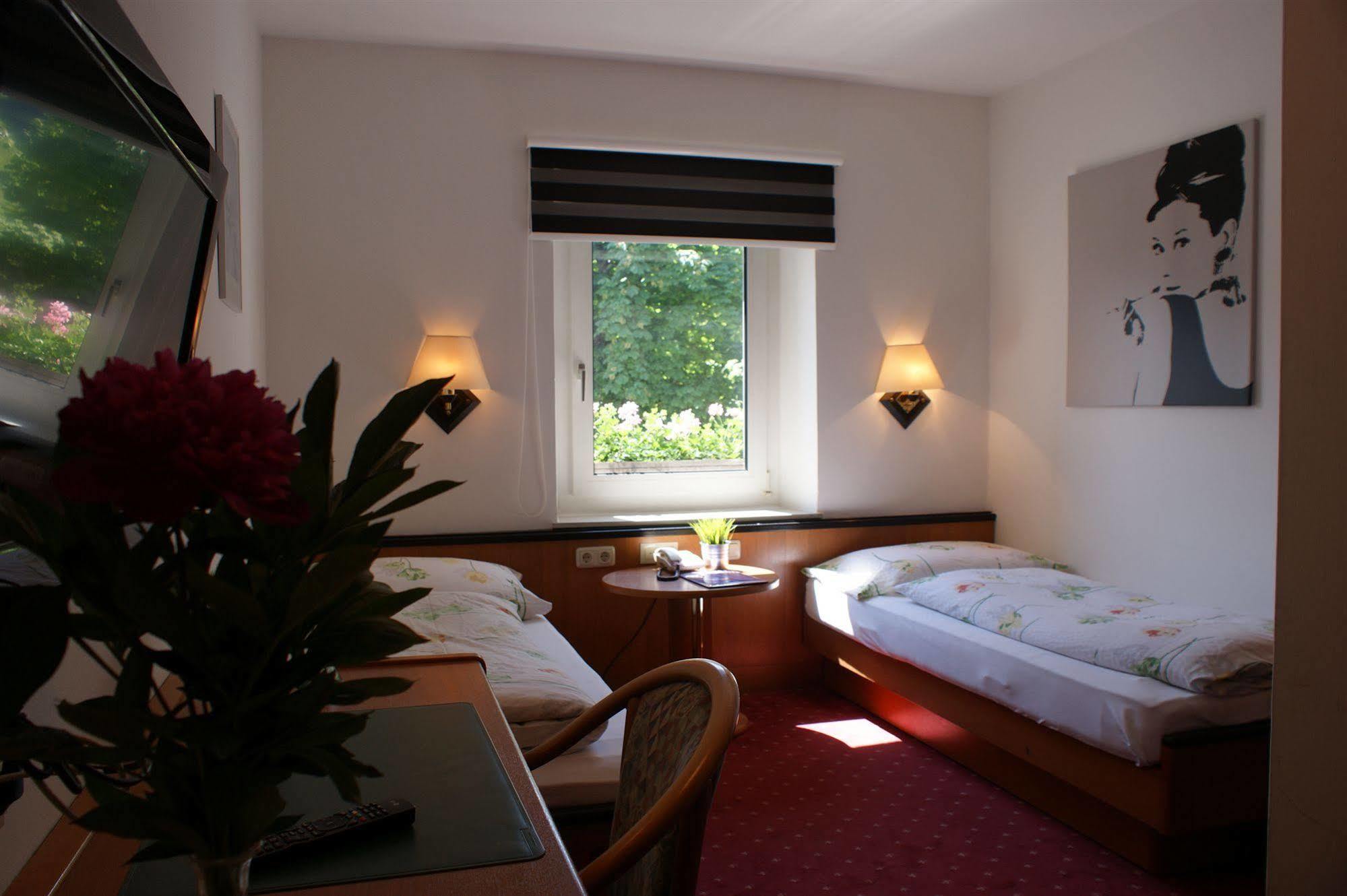Hotel Apartment Das Au- Gut Hallein Eksteriør billede