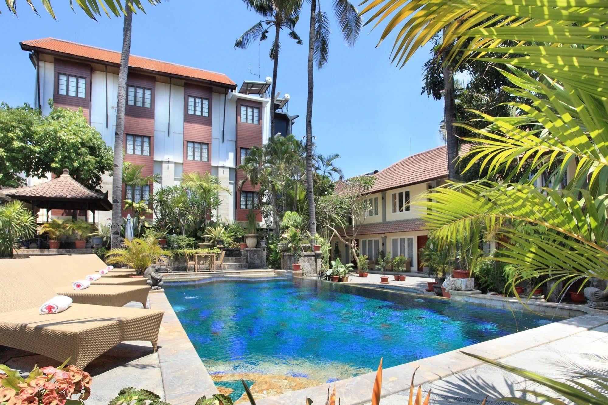 Restu Bali Hotel Legian Eksteriør billede