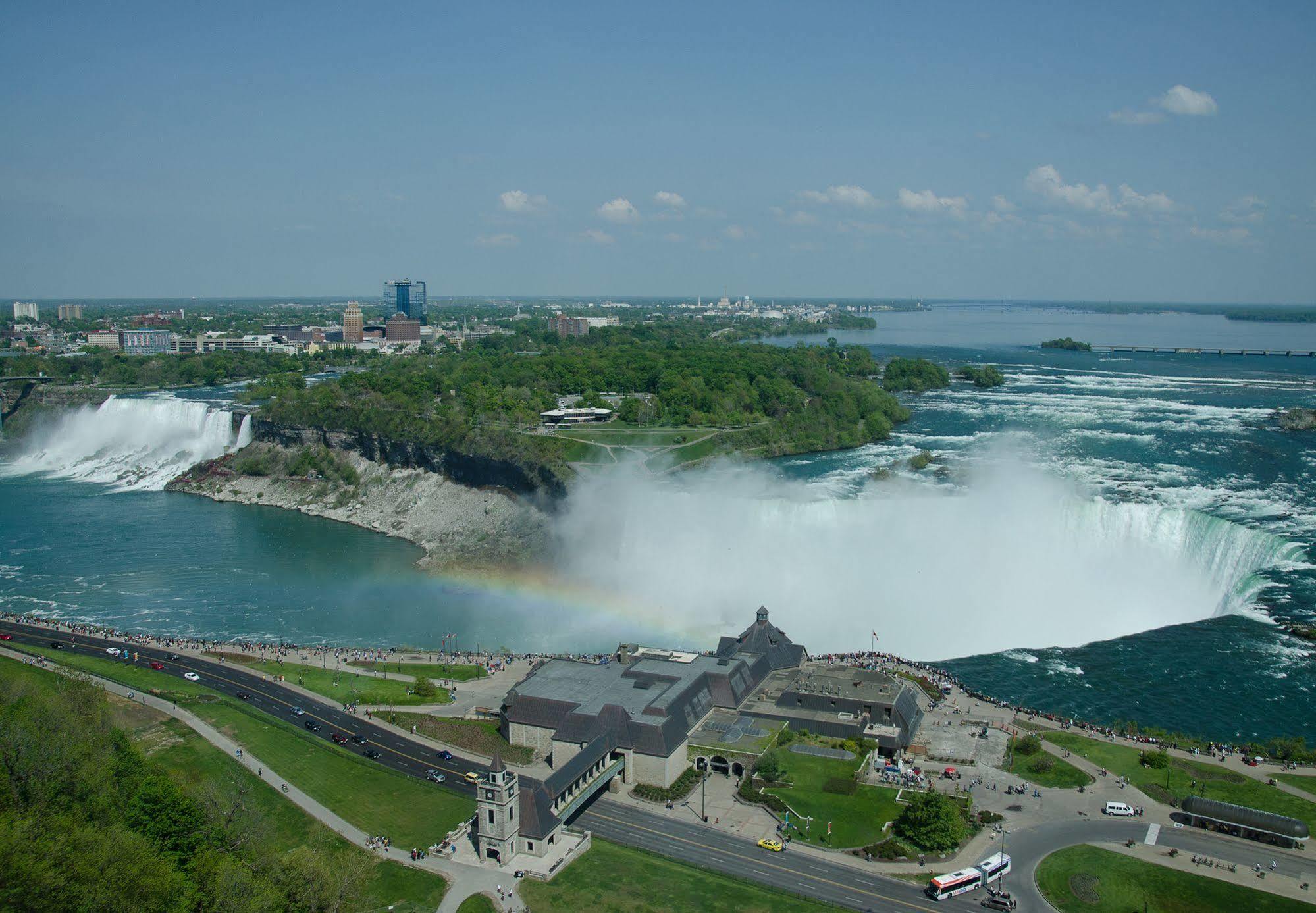 Tower Hotel at Fallsview Niagara Falls Eksteriør billede