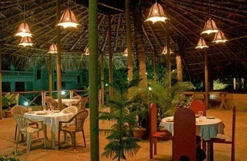 Best Western Peace Valley Hotel Goa Restaurant billede