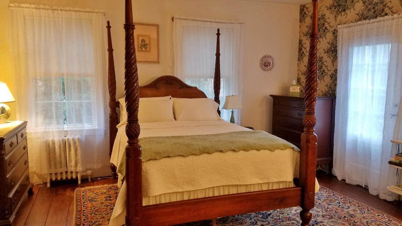 Centennial House Bed And Breakfast Northfield Eksteriør billede