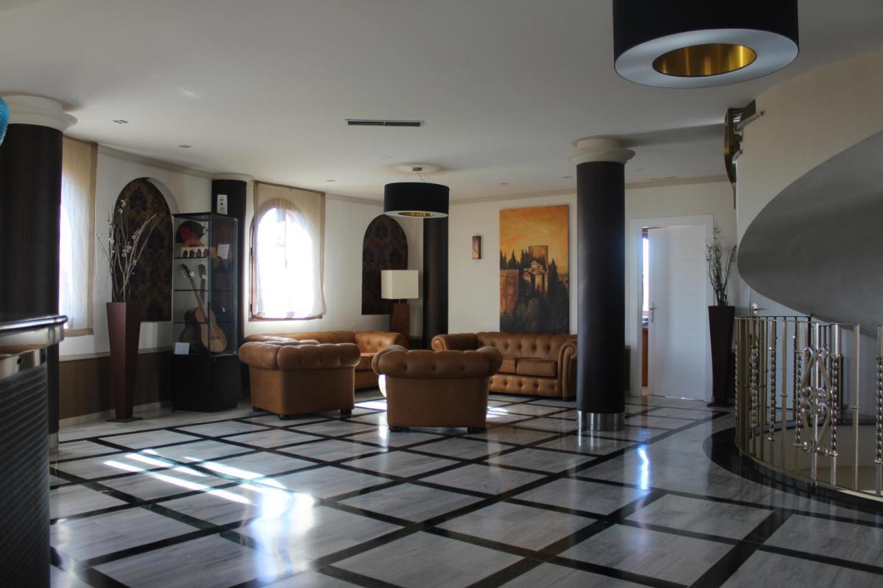 Hotel Reyes Ziries Albolote Eksteriør billede