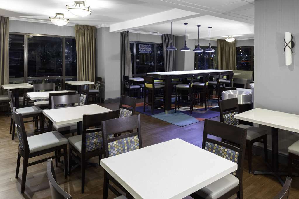 Holiday Inn Express - Newark Airport - Elizabeth, An Ihg Hotel Restaurant billede
