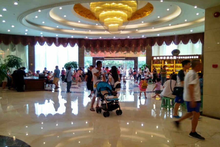 Zhuhai Yijian Holiday Hotel Eksteriør billede