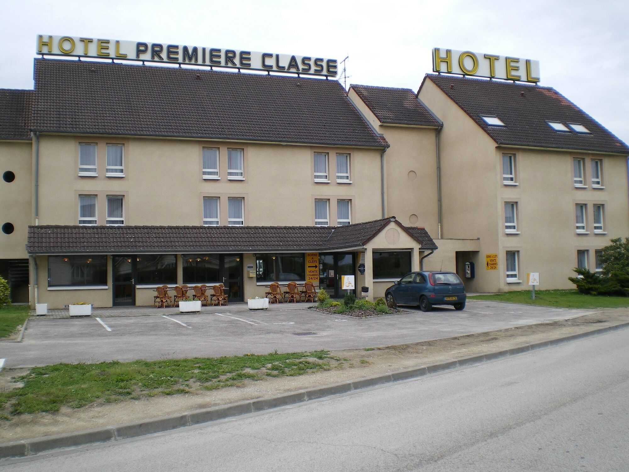 Hotel Classe Troyes - La Chapelle Saint Luc Eksteriør billede