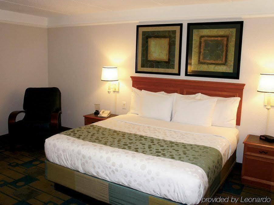 La Quinta By Wyndham Atlanta Conyers Hotel Eksteriør billede