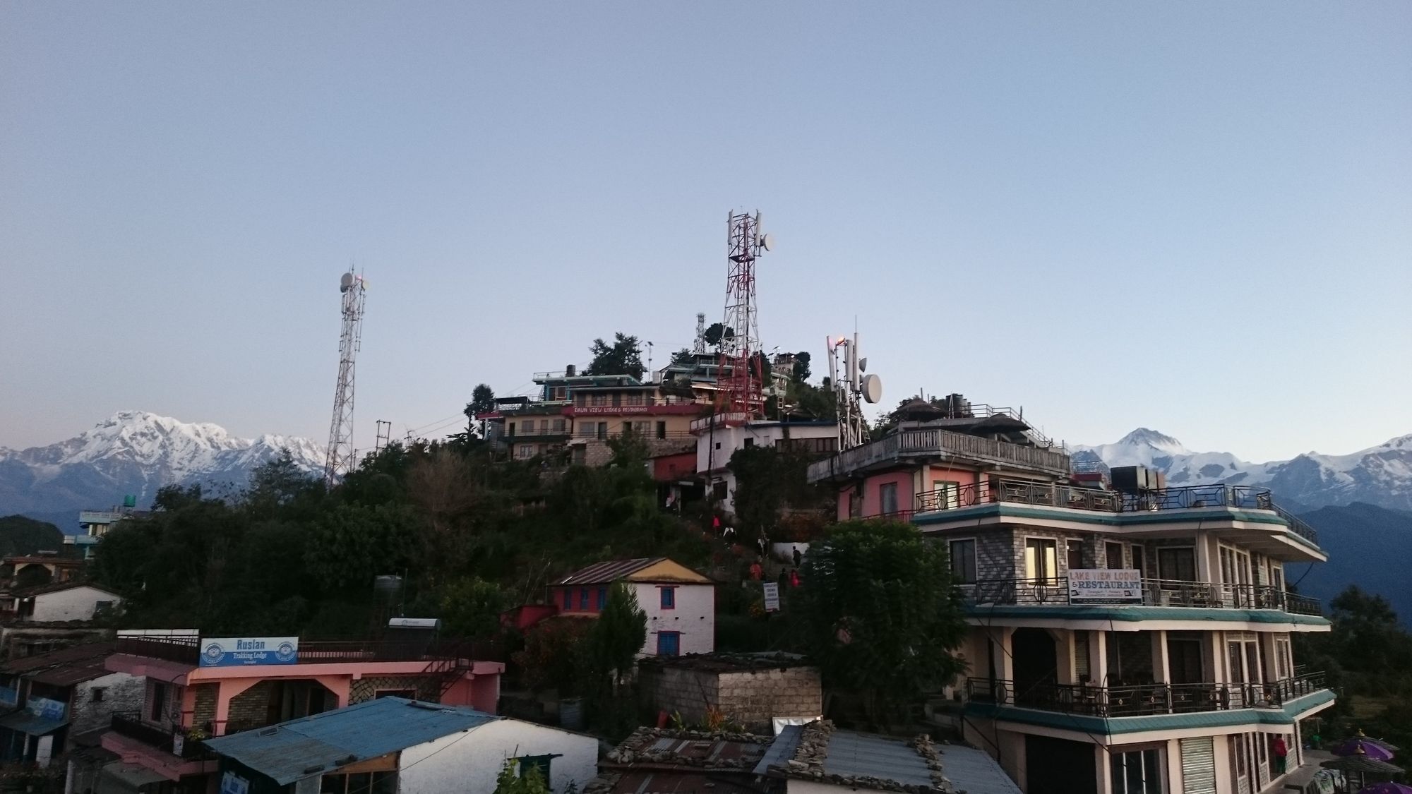 View Top Lodge & Restaurant Pokhara Eksteriør billede
