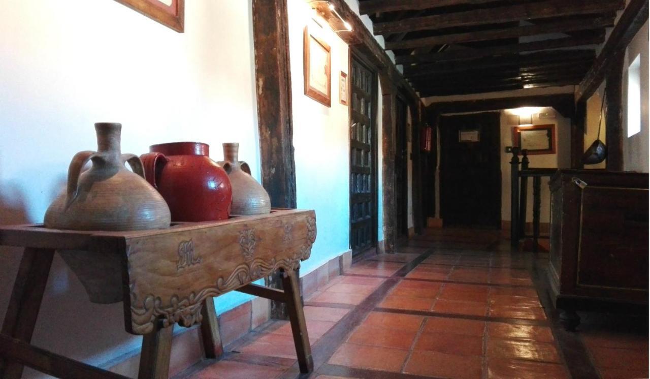 La Casa Del Abad Hotel Ampudia Eksteriør billede