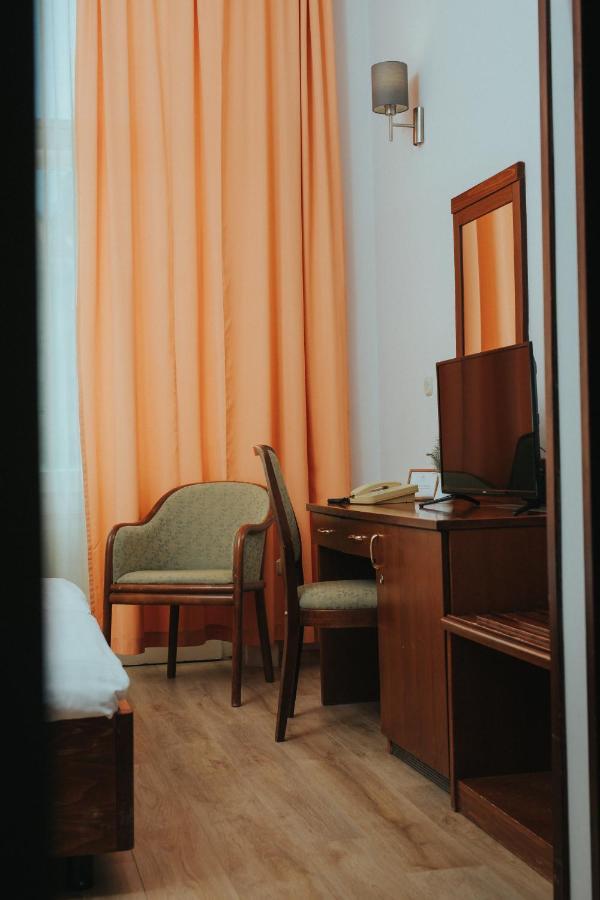 Hotel Central Osijek Eksteriør billede