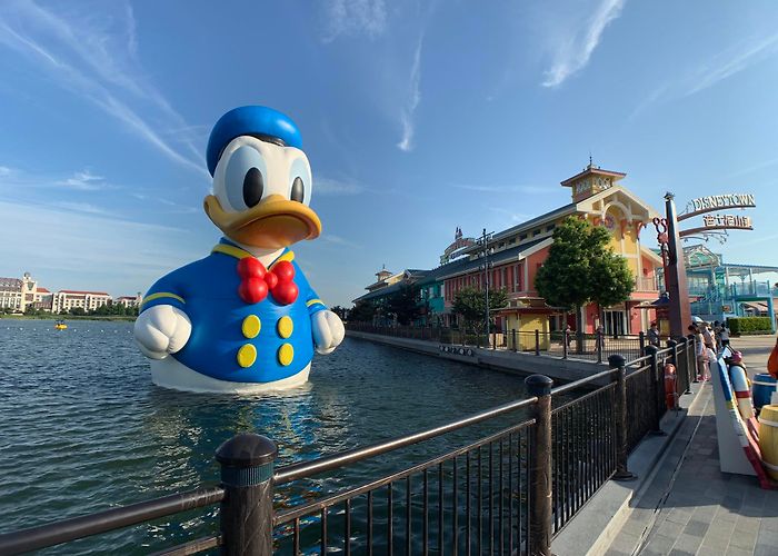 Shanghai Disneyland photo