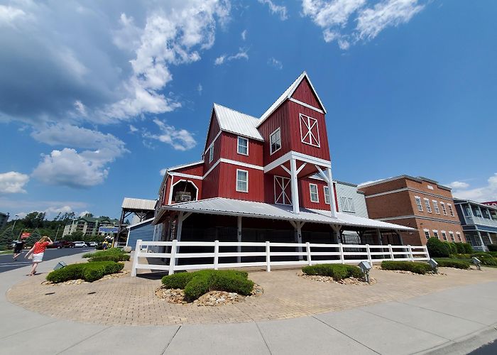 Dixie Stampede photo