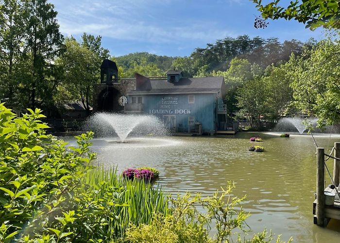 Dollywood photo