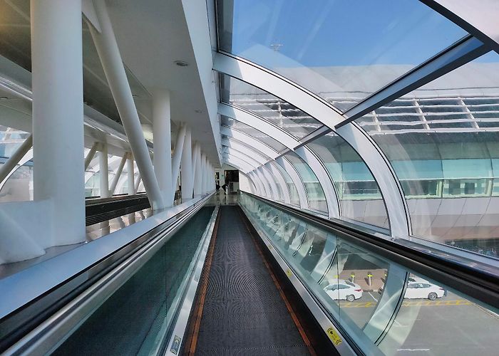 Airport Terminal 3 Metro Station photo