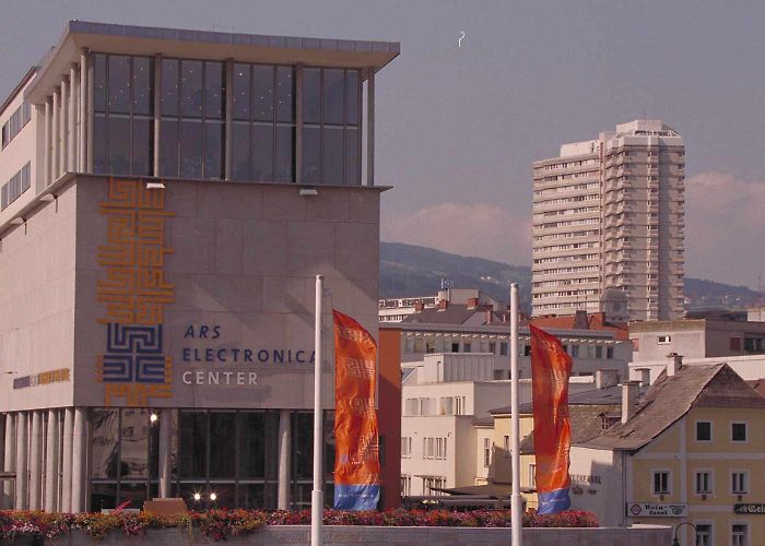 Ars Electronica Center About Ars Electronica – Ars Electronica Japan photo