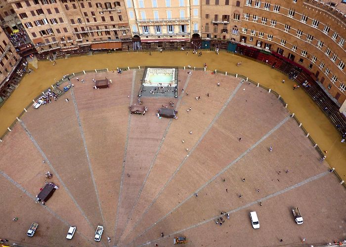 Piazza del Campo Piazza del Campo: The Story of the Piazza del Campo in Siena Tuscany photo