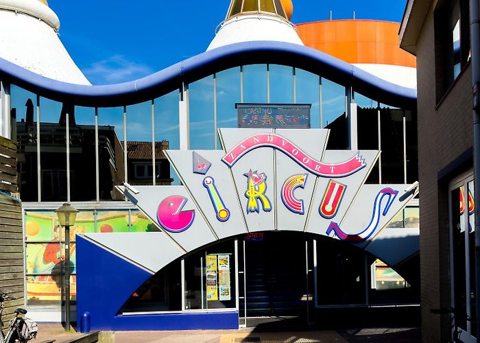 Circus Zandvoort Circus Zandvoort - foto van rfderooij - Architectuur - Zoom.nl photo