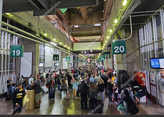 Pier 21 shopping mall Intense Movement People Tiete Bus Terminal Sao Paulo November 2022 ... photo