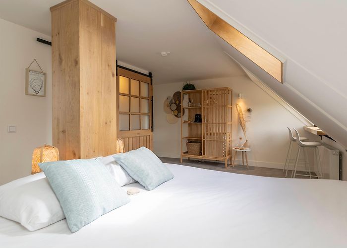 De Schorren Book here Room Luxury farm suite in an authentic farmhouse - VVV Texel photo
