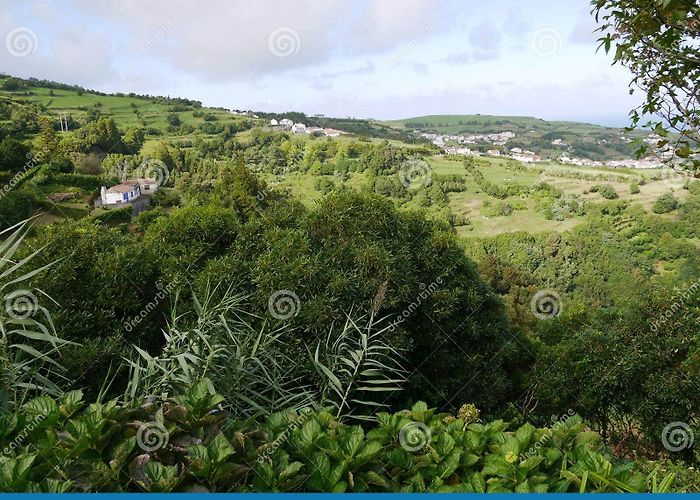 Miradouro da Ponta da Madrugada 19,893 Fotos de Stock de Sao Miguel - Fotos de Stock Gratuitas e ... photo