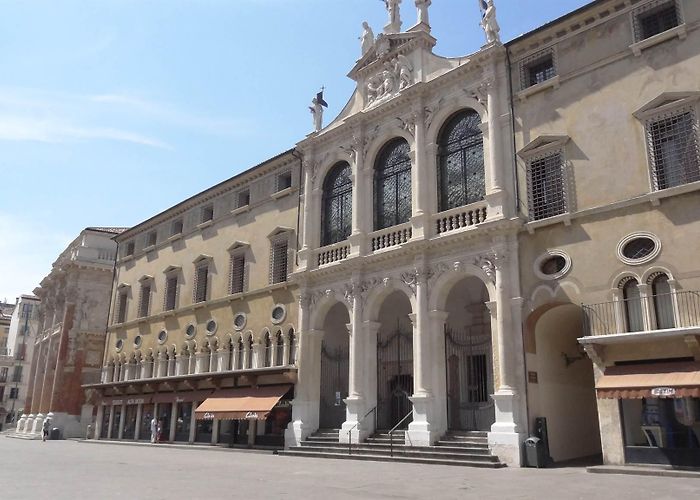 Palazzo del Monte di Pietà Palazzo del Monte di Pietà • Famous building » outdooractive.com photo