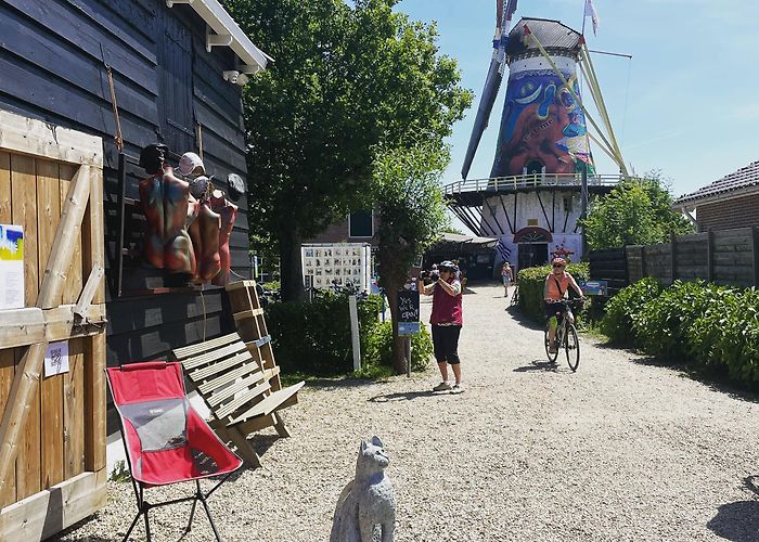 Pannekoekenmolen de Graanhalm Pannekoekenmolen de Graanhalm, Burgh-Haamstede - Allyourz photo