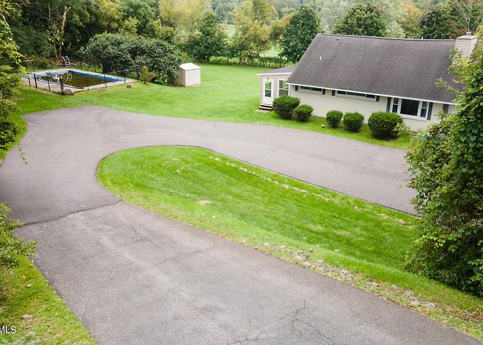 Amsterdam Old Course 222 Golf Course Road, Amsterdam, NY 12010 | Compass photo