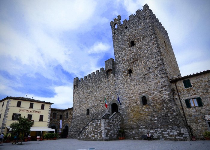 Castellina in Chianti photo