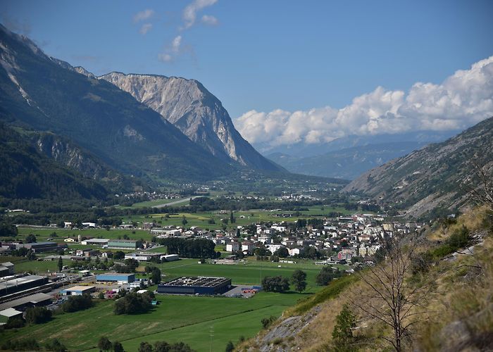 Raron photo
