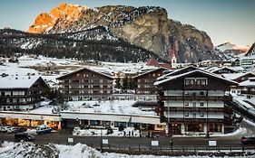 Residence Antares Sëlva di Val Gardena Exterior photo