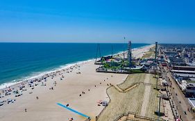 Hammock Inn & Suites North Beach Hotel Seaside Heights Exterior photo