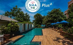 Sailom Hotel Hua Hin - Sha Extra Plus Exterior photo