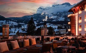 Grand Hotel Savoia Cortina D'Ampezzo, A Radisson Collection Hotel Exterior photo