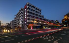 Hotel Charles Budapest Exterior photo