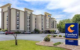 Comfort Inn & Suites Little Rock Airport Exterior photo