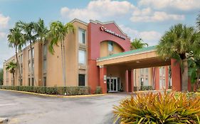 Comfort Inn & Suites Fort Lauderdale West Turnpike Exterior photo