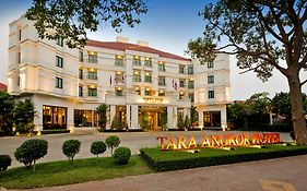 Tara Angkor Hotel Siem Reap Exterior photo