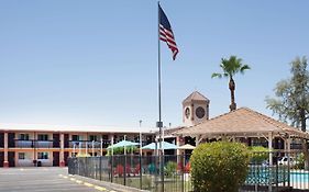 Howard Johnson By Wyndham Yuma Exterior photo