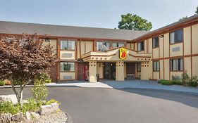 Super 8 by Wyndham West Haven Motel Exterior photo