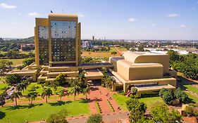 Rainbow Towers Hotel & Conference Centre Harare Exterior photo