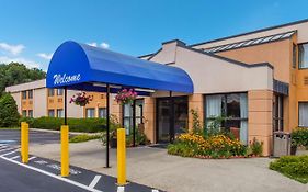 All Seasons Inn & Suites Smithfield Exterior photo