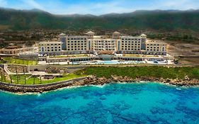 Merit Royal Premium Hotel Casino & Spa Kyrenia  Exterior photo