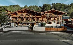 Theresi Appartements Saalbach-Hinterglemm Exterior photo