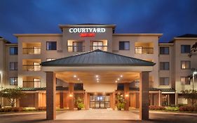 Courtyard By Marriott Dayton Beavercreek Hotel Exterior photo