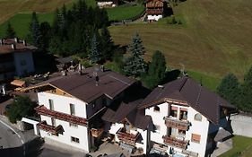 Pensione Valbona Bed and Breakfast Corvara In Badia Exterior photo