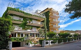 Hotel Marconi Cattolica Exterior photo