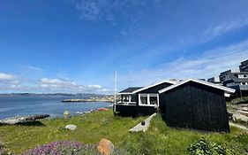 The Black House Tuapannguit 48 Villa Nuuk Exterior photo