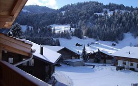 Gastehaus Alpenblick Wildstrubel Hotel Sankt Stephan Exterior photo