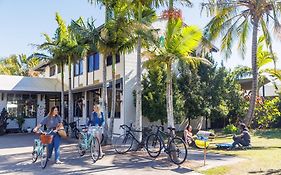 Yha Coolangatta Gold Coast Vandrehjem Exterior photo