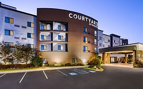 Courtyard By Marriott Auburn Hotel Exterior photo